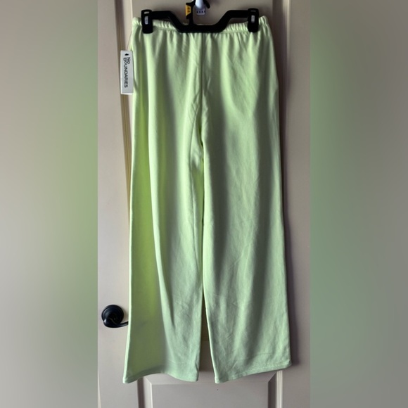 No boundaries women Lime Green Pants - Picture 2 of 8